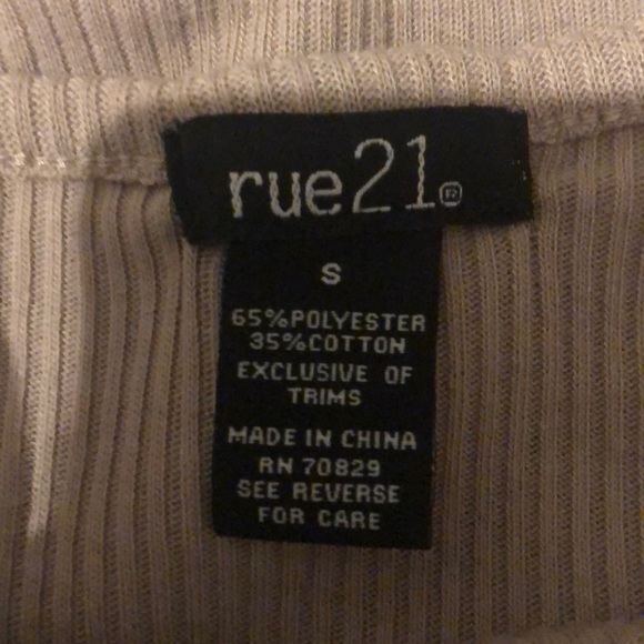 2 cute tank tops ;) - Picture 4 of 5